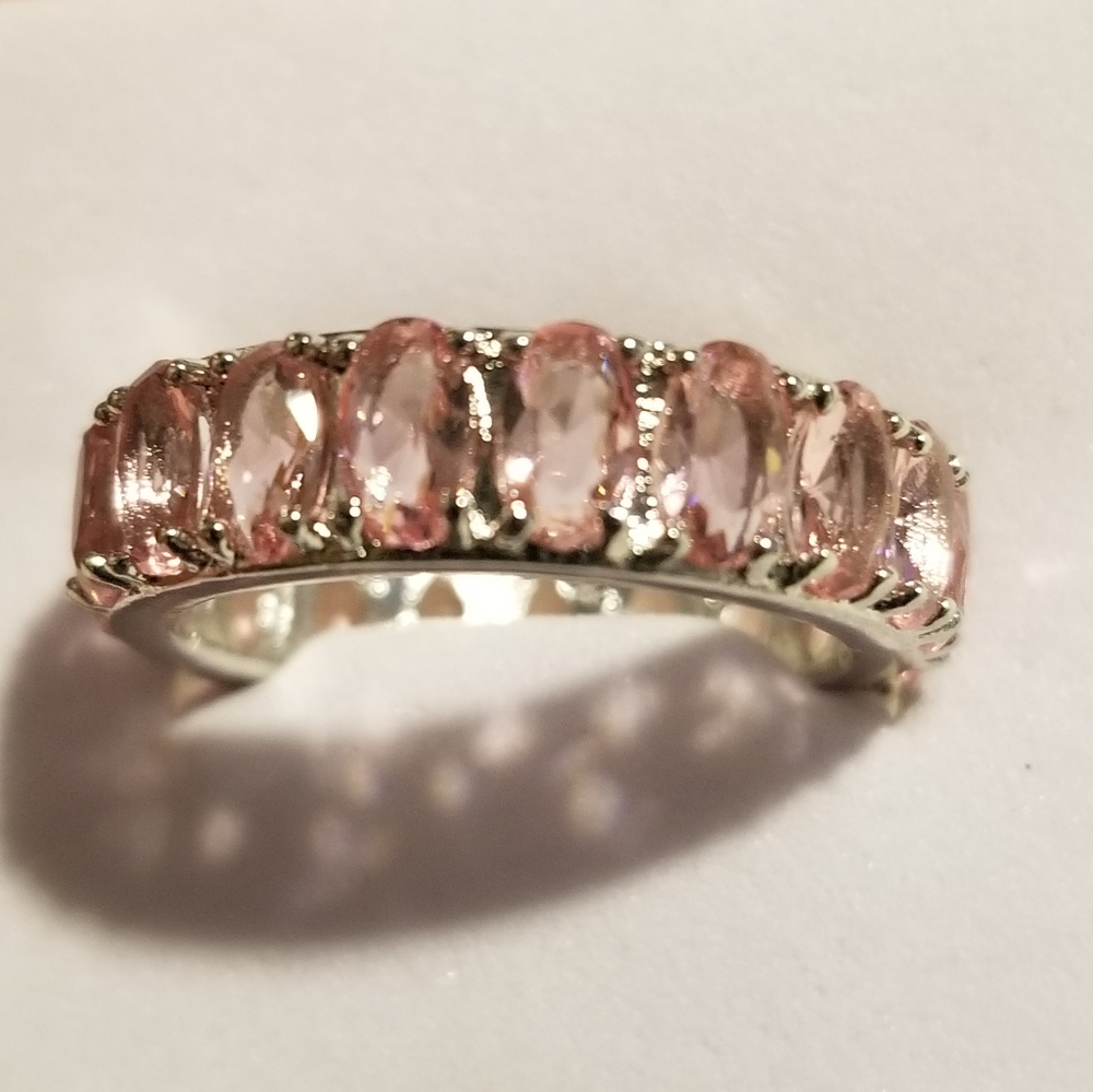 *Vintage Pink Sapphire & 925 Silver Ring
